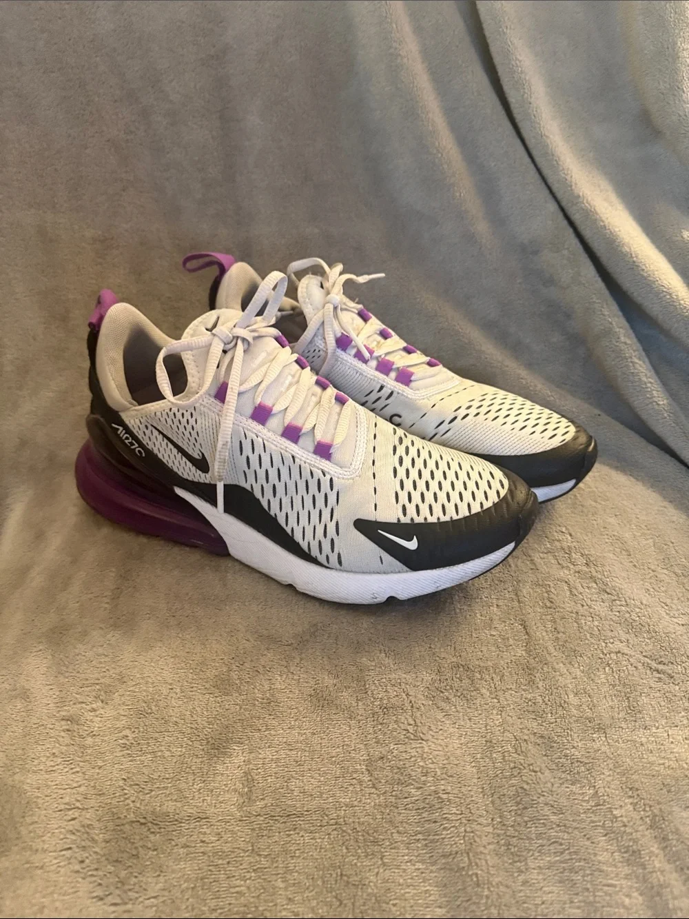 Nike Women's AirMax 270